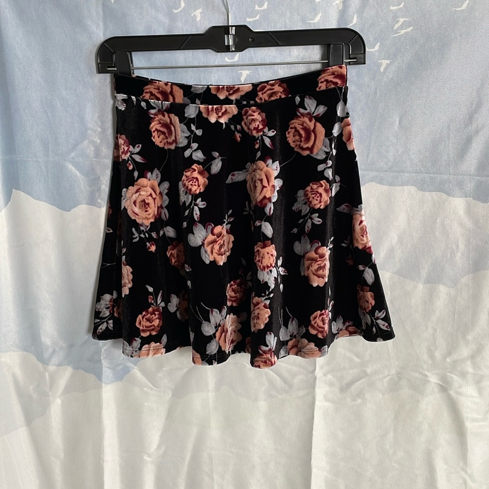 ⭐️Floral mini skirt